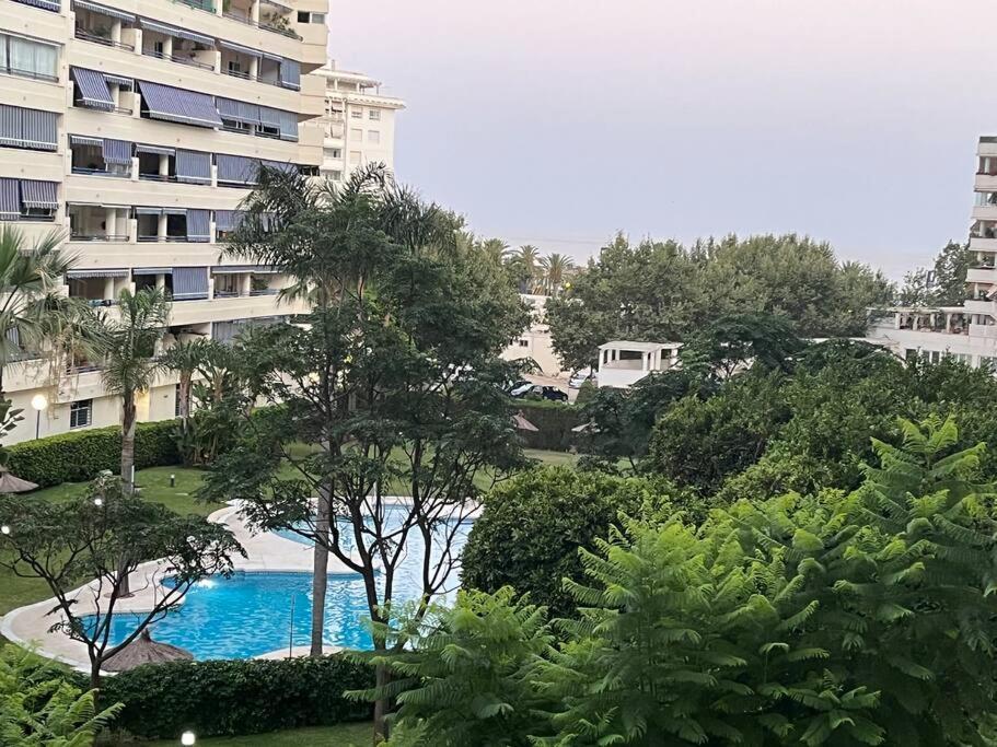 Marbella Piso En Casco Junto A Playa Piscina In Summer Season Esterno foto